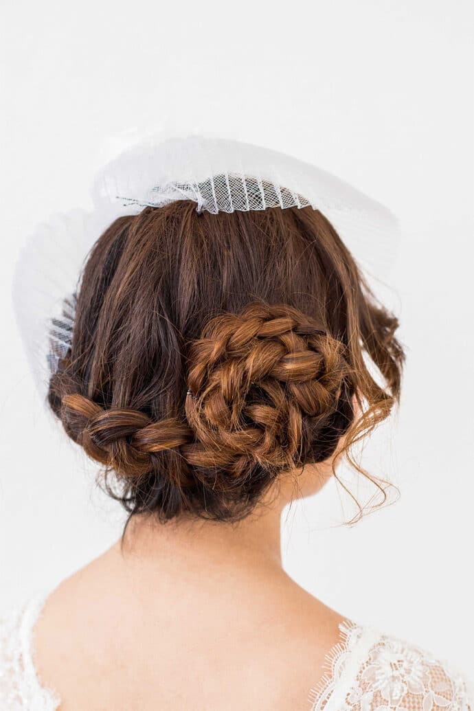 shooting_inspiration_mariage_coiffure_maquillage_makeup_hairstyle_robes_de_mariee_accessoires_bride_wedding_blog_02-7302862