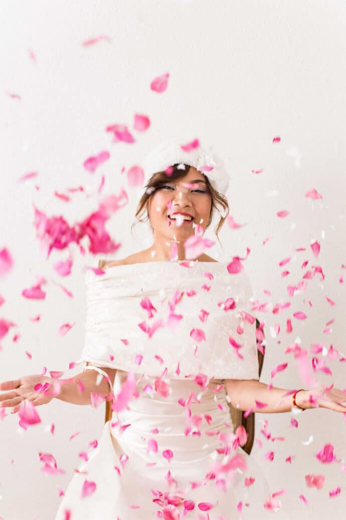 shooting_inspiration_mariage_coiffure_maquillage_makeup_hairstyle_robes_de_mariee_accessoires_bride_wedding_blog_18-8363793