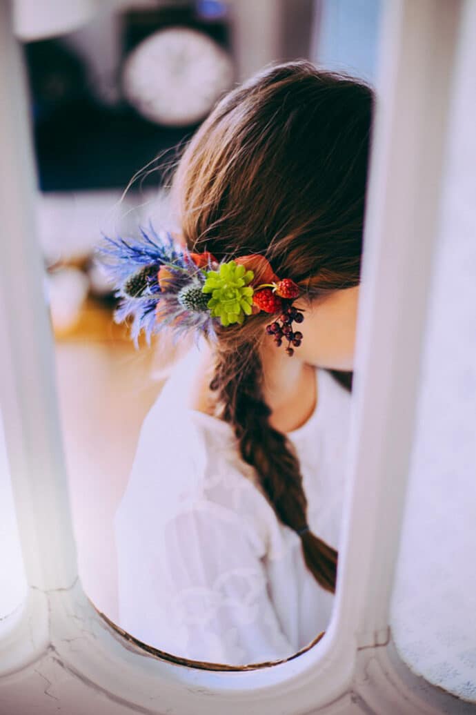 shooting_inspiration_coiffures_couronne_de_fleurs_enfants_fille_cortege_blog_mariage_09-7883061