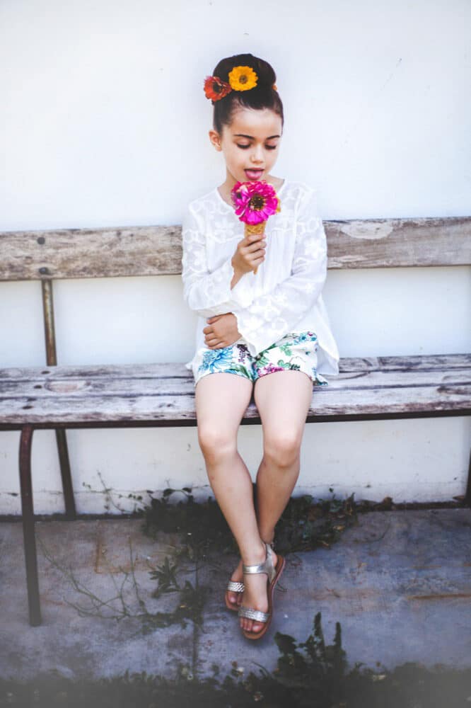 shooting_inspiration_coiffures_couronne_de_fleurs_enfants_fille_cortege_blog_mariage_144-4423255