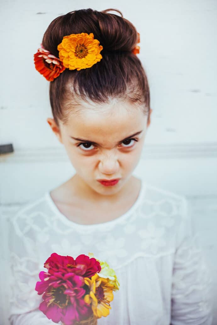 shooting_inspiration_coiffures_couronne_de_fleurs_enfants_fille_cortege_blog_mariage_16-4459678