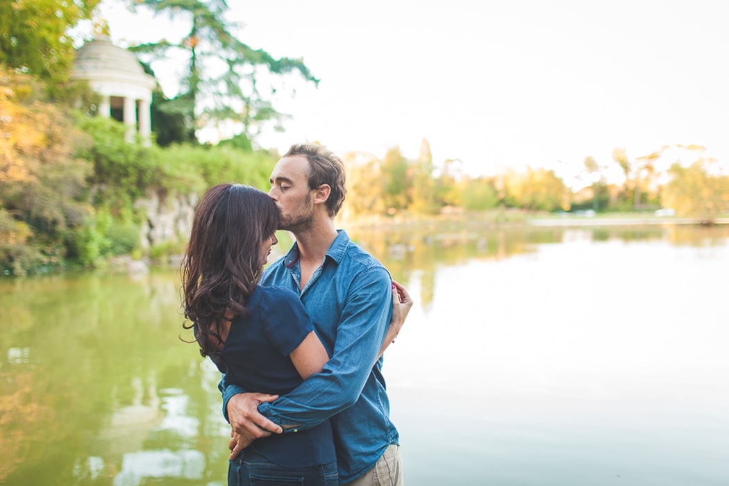 camille_marciano_seance_couple_engagement_anais_gildas_photographe_mariage_blog