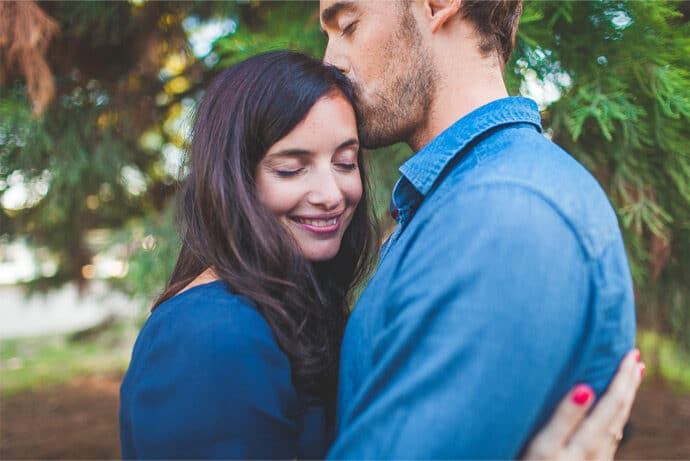 camille_marciano_seance_couple_engagement_anais_gildas_photographe_mariage_blog_07-8661209