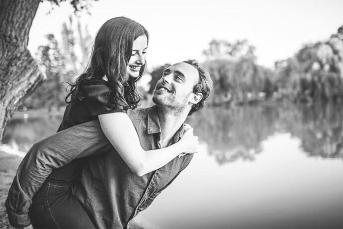 camille_marciano_seance_couple_engagement_anais_gildas_photographe_mariage_blog_21-7724950