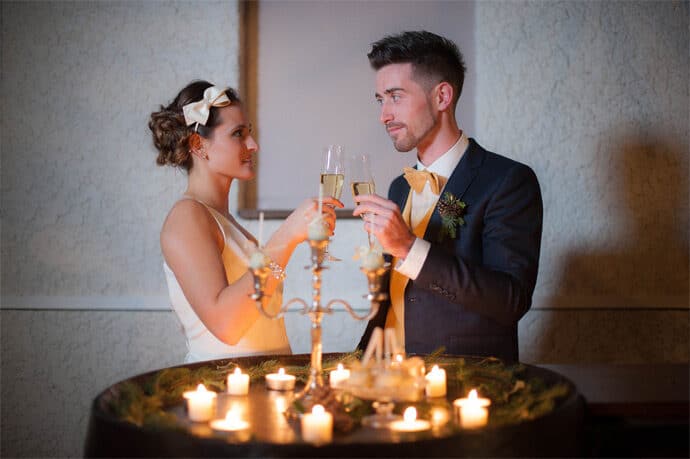 shooting_inspiration_mariage_hiver_noel_decoration_florale_papeterie_robes_de_mariee_photographe_videaste_blog_51-4838280