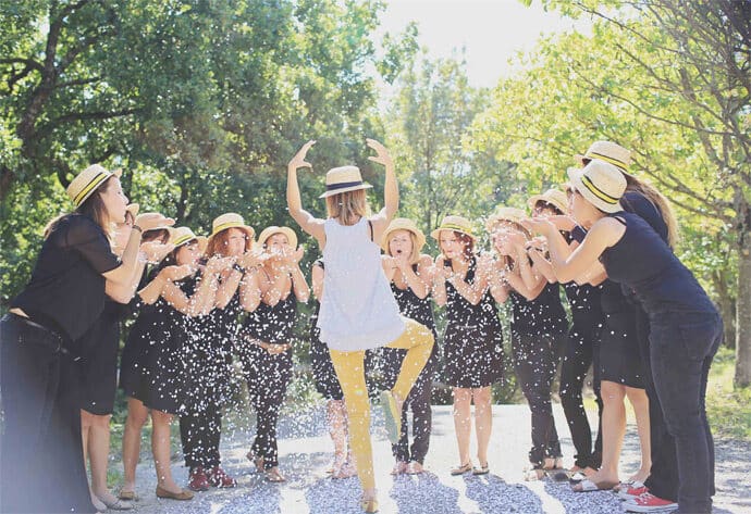 evjf_enterrement_de_vie_de_jeune_fille_village_mirmande_drome_blog_mariage_18-4662747