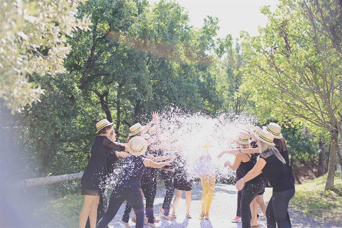 evjf_enterrement_de_vie_de_jeune_fille_village_mirmande_drome_blog_mariage_20-2676197