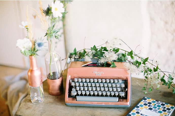 decoration_mariage_idees_conseils_location_mobilier_mariage_vintage_theme_preparatifs_livredor_archeceremonie_photobooth_blog_mariage_17-2014869