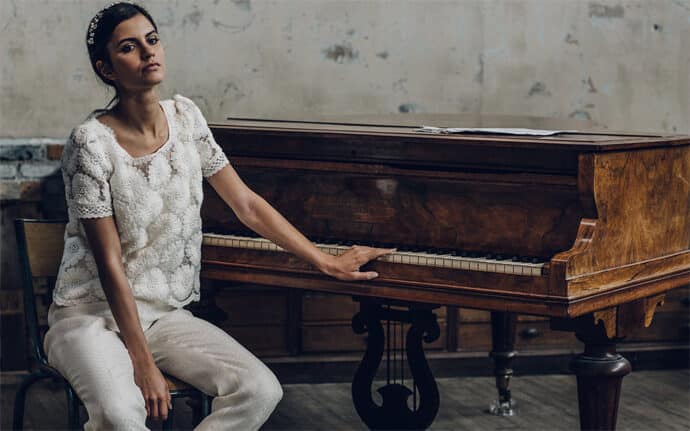 laure_de_sagazan_collection_2016_robes_de_mariee_paris_boheme_retro_blog_mariage_11-8480326