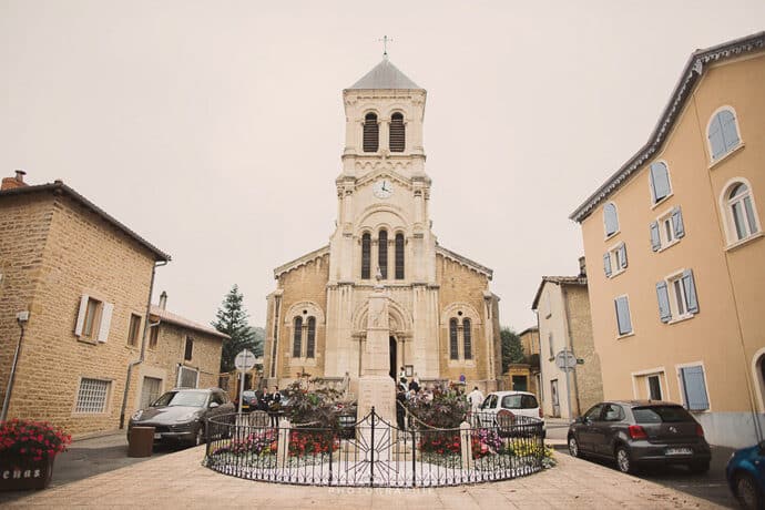 le_mariage_champetre_audrey_et_remi_rhone_alpes_robe_de_mariee_laure_de_sagazan_decoration_photographe_blog_33-6025688