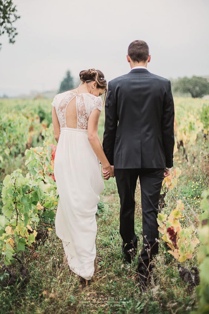 le_mariage_champetre_audrey_et_remi_rhone_alpes_robe_de_mariee_laure_de_sagazan_decoration_photographe_blog_55-3292346