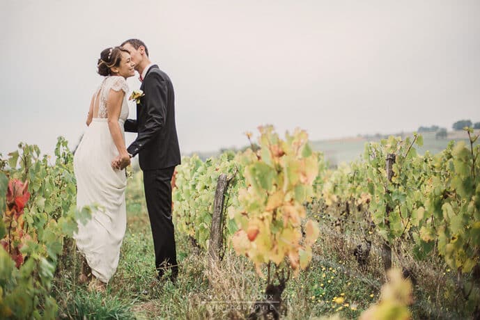 le_mariage_champetre_audrey_et_remi_rhone_alpes_robe_de_mariee_laure_de_sagazan_decoration_photographe_blog_56-5900447