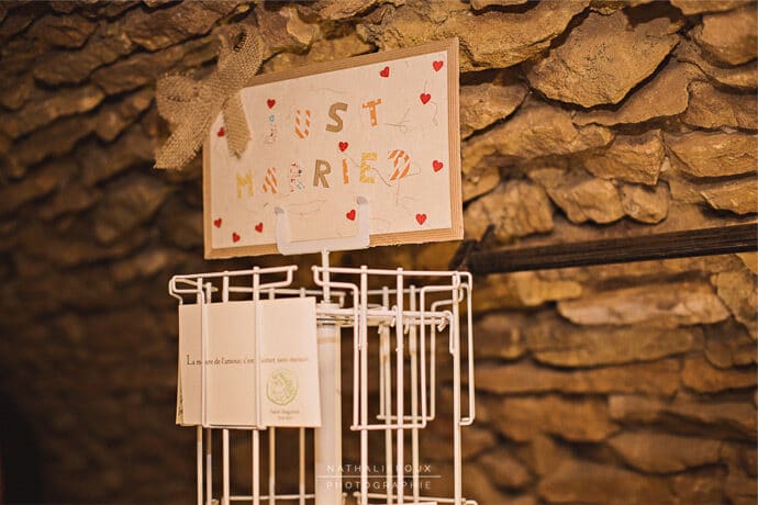 le_mariage_champetre_audrey_et_remi_rhone_alpes_robe_de_mariee_laure_de_sagazan_decoration_photographe_blog_74-4441568