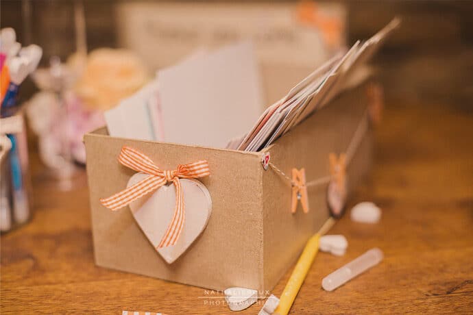 le_mariage_champetre_audrey_et_remi_rhone_alpes_robe_de_mariee_laure_de_sagazan_decoration_photographe_blog_77-3619073