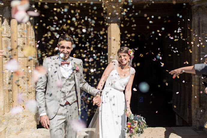 mariage_valerie_cedric_bourgogne_centre_est_decoration_table_lampion_fleurs_hortensia_robe_de_mariee_lieu_de_reception_blog_mariage_47-8024292