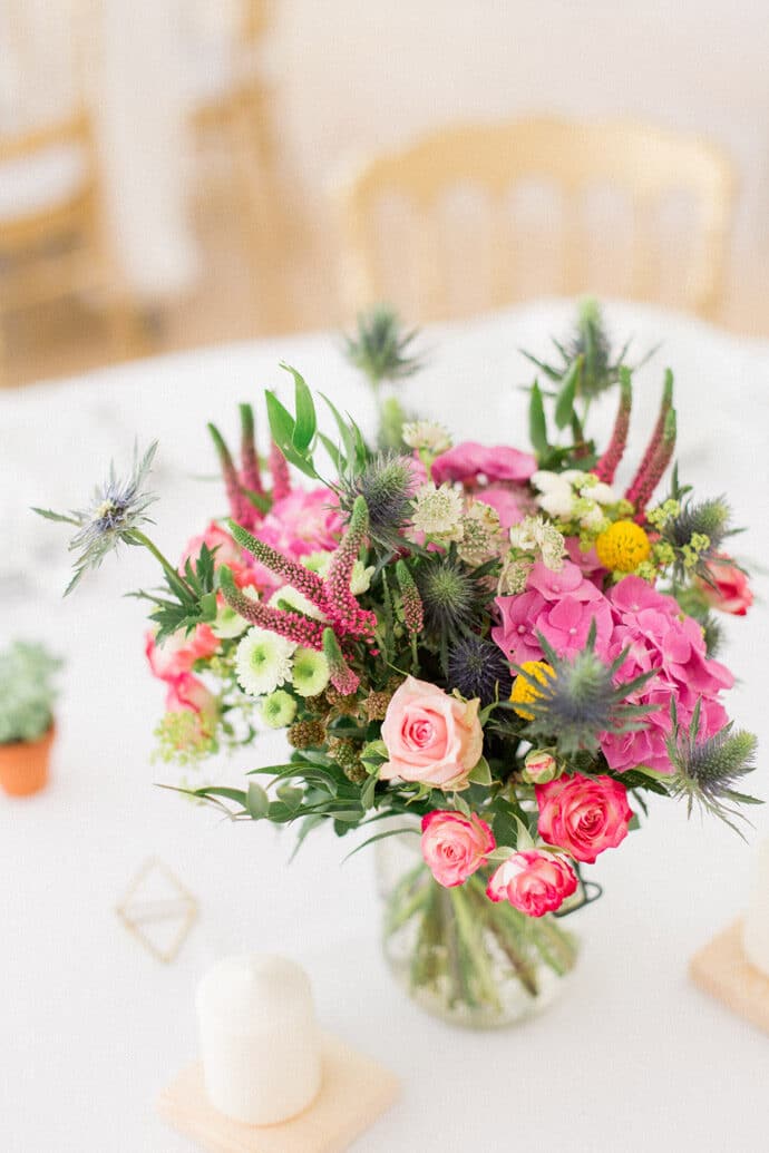 mariage_valerie_cedric_bourgogne_centre_est_decoration_table_lampion_fleurs_hortensia_robe_de_mariee_lieu_de_reception_blog_mariage_59-2480020