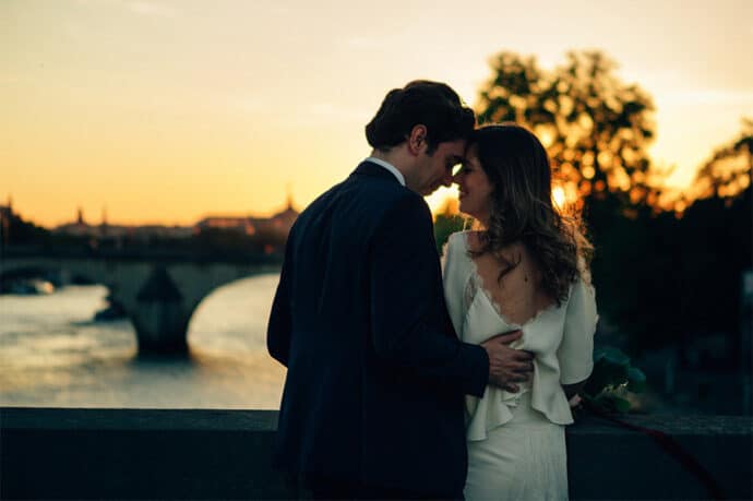 shooting_inspiration_mariage_modern_parisian_paris_decoration_papeterie_robes_de_mariee_photographe_wedding_blog_04-5364225