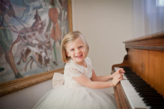 robes_de_cortege_ceremonie_enfants_fil_de_legende_wedding_blog_mariage_07-6694301