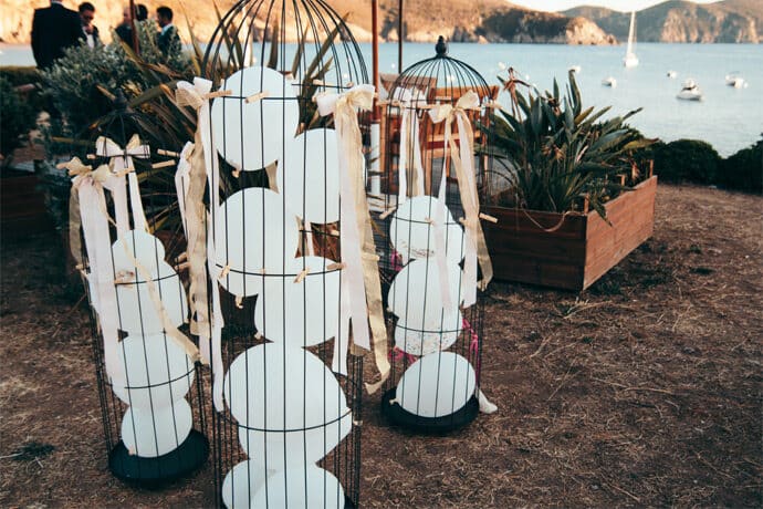 le_mariage_olympe_et_pierre_corse_theme_nature_robe_de_mariee_adelie-metayer_decoration_photographe_blog_119-2909842