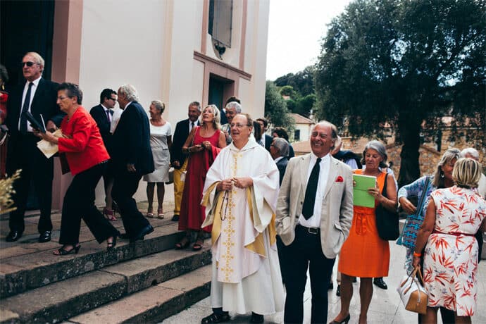 le_mariage_olympe_et_pierre_corse_theme_nature_robe_de_mariee_adelie-metayer_decoration_photographe_blog_36-8033073