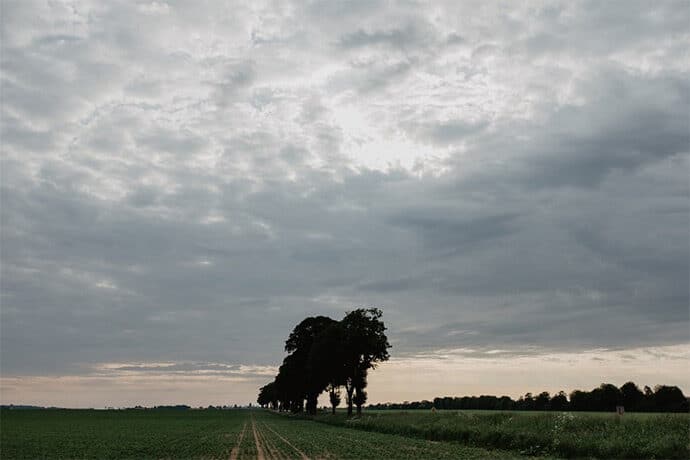 mariage_celine_vianney_lafermedarmenon_iledefrance_weddingplanner_decoration_champetre_ethique_ecoresponsable_photographe_guillaume_blanchon_blog_mariage_01-3492679
