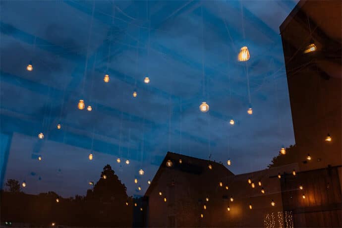 mariage_celine_vianney_lafermedarmenon_iledefrance_weddingplanner_decoration_champetre_ethique_ecoresponsable_photographe_guillaume_blanchon_blog_mariage_87-9984824