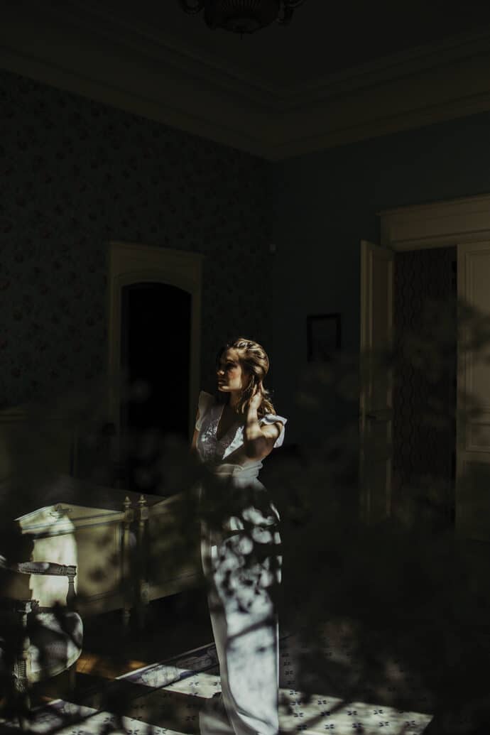 robes_de_mariee_adelie_metayer_collection_chiffons_bleus_paris_wedding_blog_mariage_donne_moi_ta_main_17-3264365