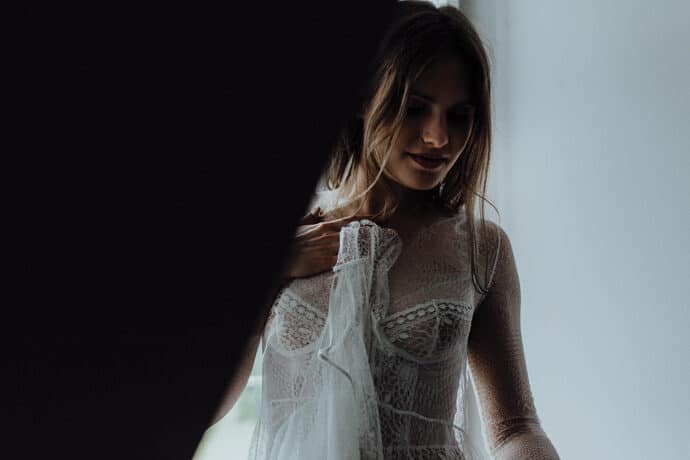 robes_de_mariee_adelie_metayer_collection_chiffons_bleus_paris_wedding_blog_mariage_donne_moi_ta_main_51-9314838