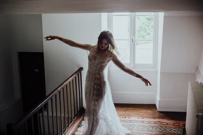 robes_de_mariee_adelie_metayer_collection_chiffons_bleus_paris_wedding_blog_mariage_donne_moi_ta_main_53-9068037