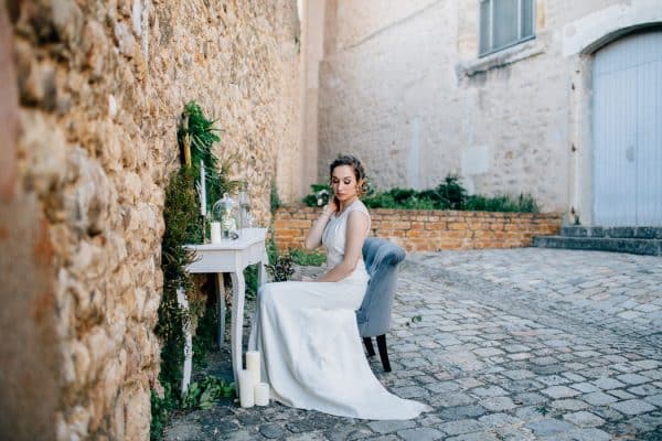 idees_coiffures_mariee_maquillage_tendances_mariage_photographe_decoration_fleurs_bijoux_blog_mariage-600x400