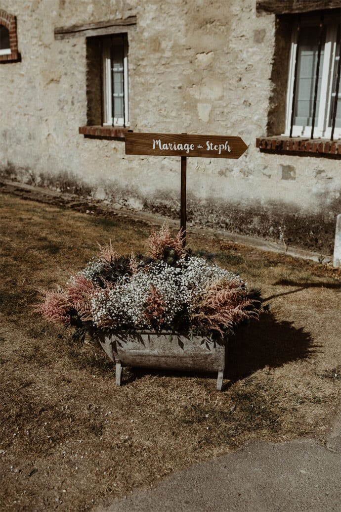 mariage_theme_champetre_decoration_robe_de_mariee_laure_de_sagazan_victoire_vermeulen_photographe_de_mariage_isi_vertie_blog_mariage_07-6100607