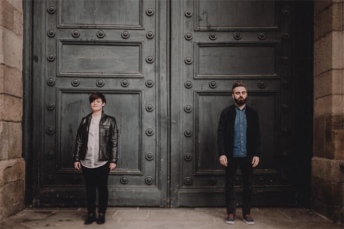 seance_dengagement_jennifer_richard_love_session_seance_couple_photographe_moonrise_photography_rock_n_roll_blog_mariage_06-4233457