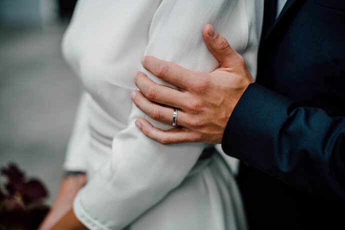 alliances_de_mariage_flore_zephyr_joaillerie_ethique_bague_de_fiancailles_or_diamant_strasbourg_grand_est_blog_mariage_05-2096465