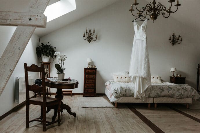 mariage_emilie_luacc82n_robe_de_mariee_lieu_salle_reception_aisne_hauts_de_france_decoration_boheme_champetre_photographe_mariage_maxime_decarsin_blog_mariage_01-5846310