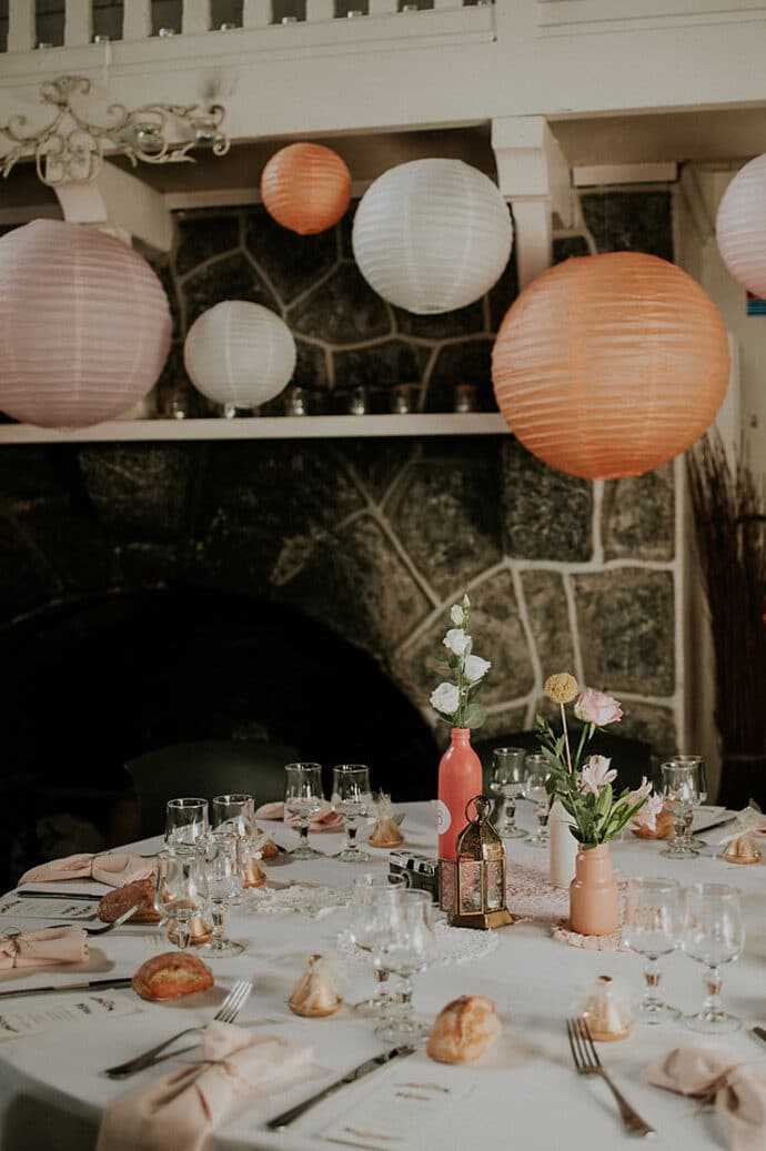 mariage_lac_dannecy_lieu_de_reception_traiteur_decoration_romantique_chic_oriental_photographe_madame_a_photographie_blog_mariage_39-7479074