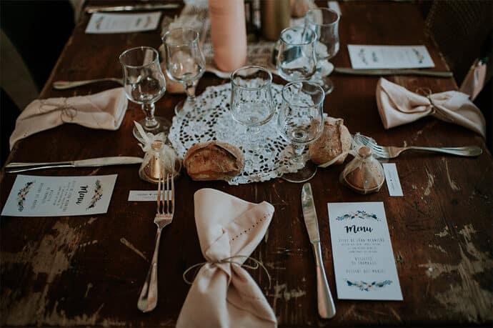 mariage_lac_dannecy_lieu_de_reception_traiteur_decoration_romantique_chic_oriental_photographe_madame_a_photographie_blog_mariage_47-8065604