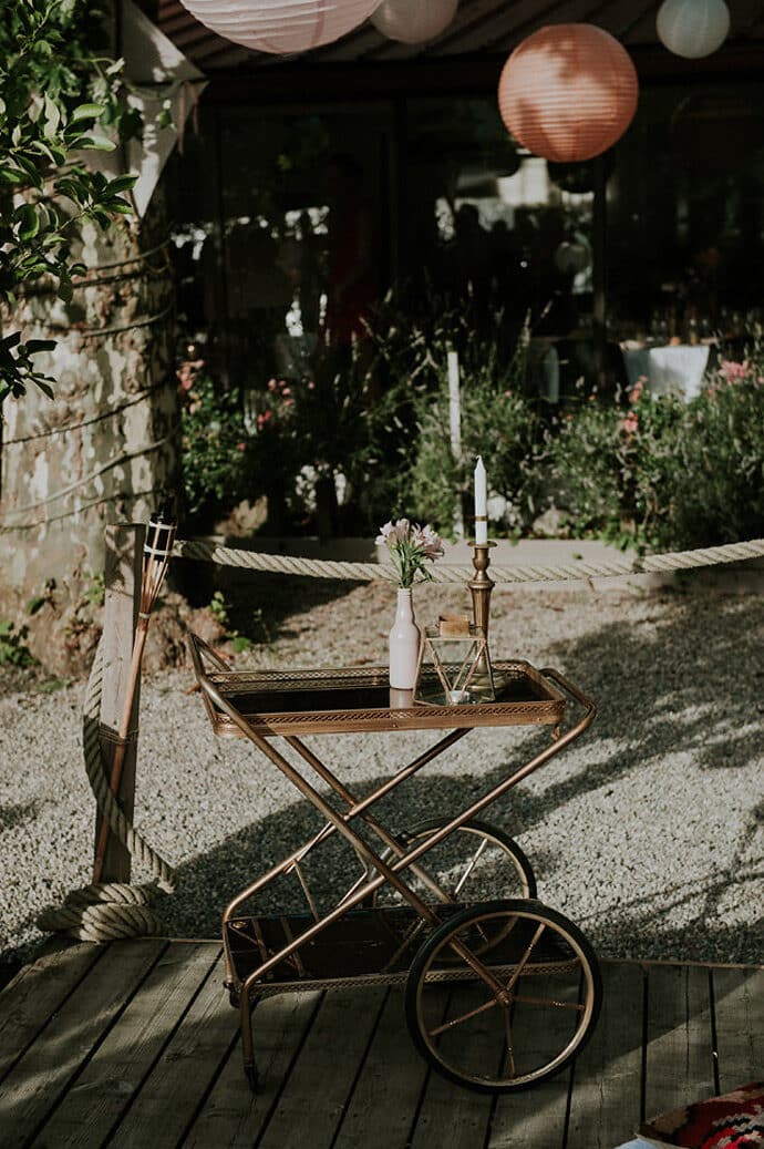 mariage_lac_dannecy_lieu_de_reception_traiteur_decoration_romantique_chic_oriental_photographe_madame_a_photographie_blog_mariage_59-3728038