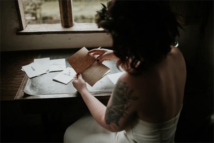 shooting_dinspiration_mariage_intimiste_decoration_robe_de_mariee_photographe_aurelien_bretonniere_blog_mariage_15-7497686