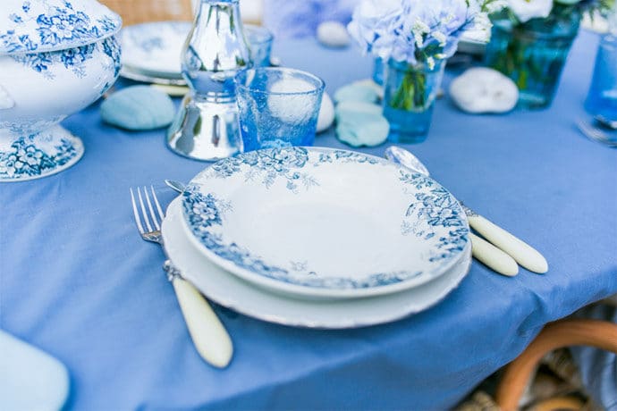 shooting_dinspiration_mariage_theme_bleu_dordogne_hortensia_decoration_florale_table_gateau_cake_wedding_blog_mariage_35-7206265