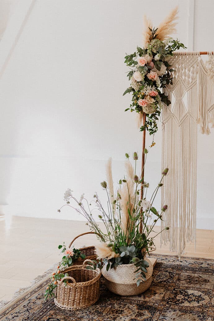 shooting_inspiration_mariage_boheme_industriel_lieu_reception_paris_decoration_scenographie_location_robesdemariee_photographe_blog-mariage_17-8298537