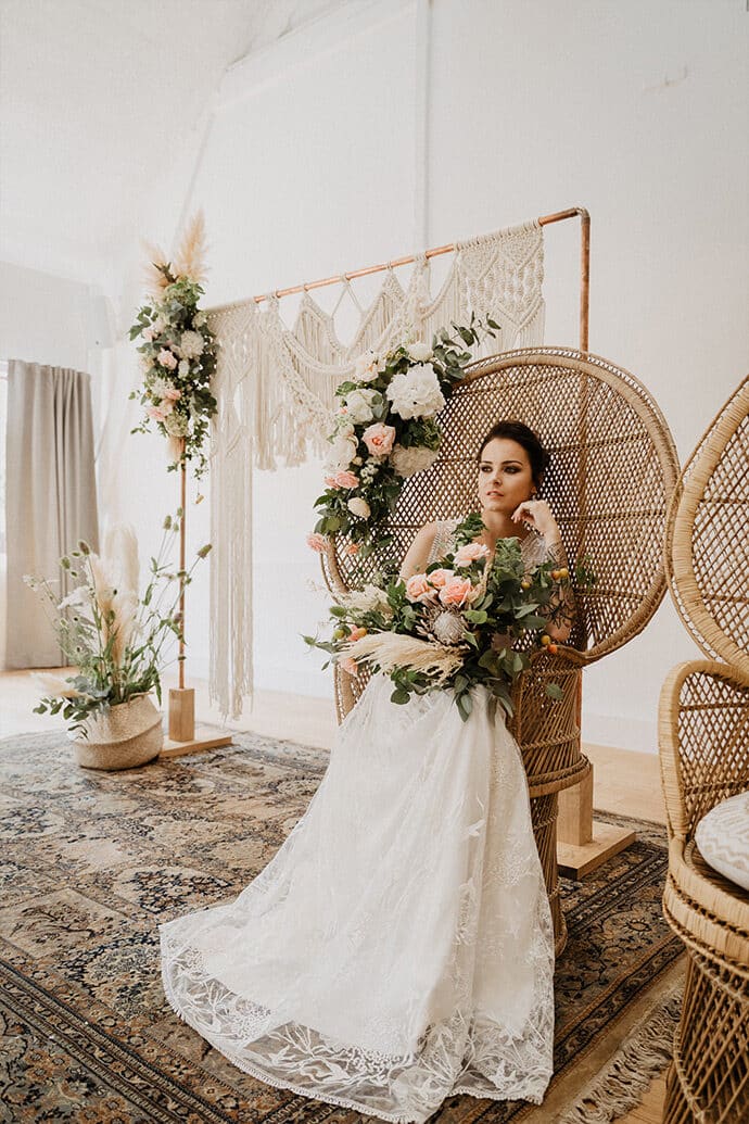 shooting_inspiration_mariage_boheme_industriel_lieu_reception_paris_decoration_scenographie_location_robesdemariee_photographe_blog-mariage_27-7331535