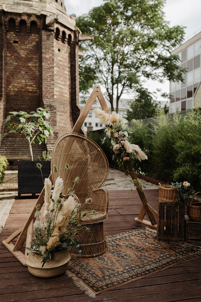 shooting_inspiration_mariage_boheme_industriel_lieu_reception_paris_decoration_scenographie_location_robesdemariee_photographe_blog-mariage_63-8326511