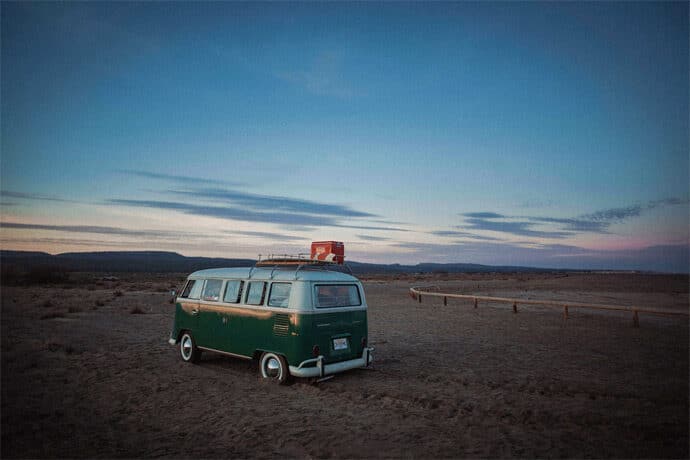 shooting_inspiration_mariage_love_in_the_road_decoration_boheme_photographe_angelo_lacancellera_videaste_wedding_designer_robe_de_mariee_ceremonie_laique_blog_mariage_92-6041833