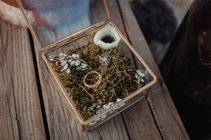 shooting_inspiration_mariage_love_in_the_road_decoration_boheme_photographe_angelo_lacancellera_videaste_wedding_designer_robe_de_mariee_ceremonie_laique_blog_mariage_94-5465509