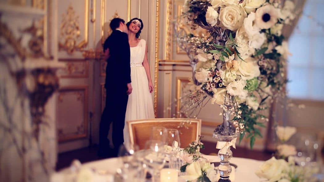 lab_de_ceremonie_laique_shangri_hotel_paris_salon_decoration_florale_wedding_planner_event_design_cortege_wedding_blog_mariage-6386921