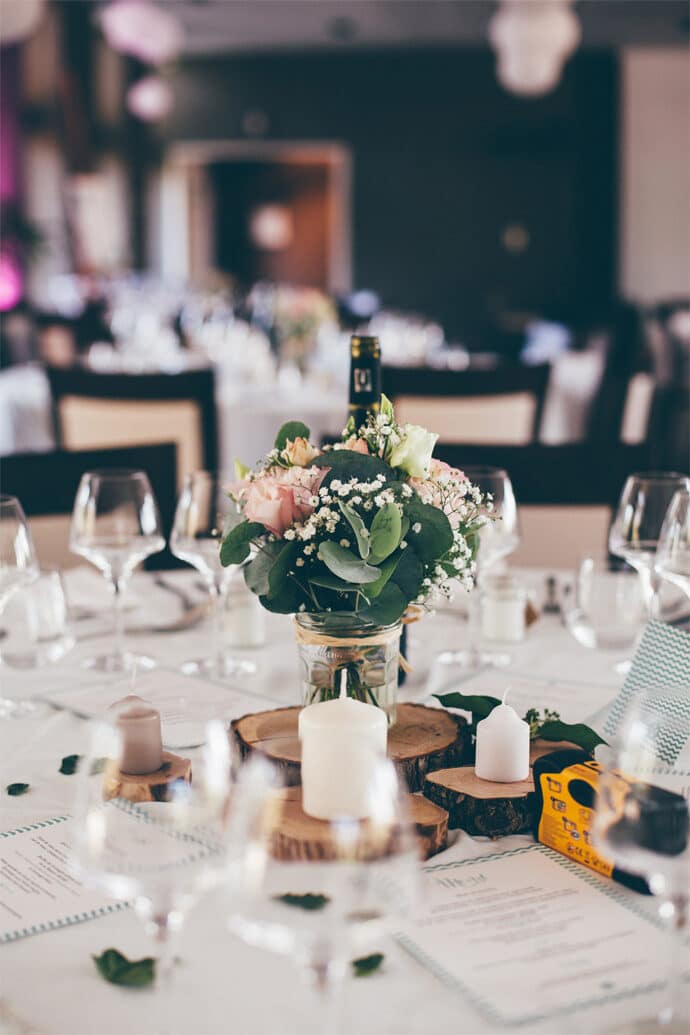 mariage_charlotte_stephane_departement_loire_auvergne_rhone_alpes_decoration_lieu_de_reception_photographe_robe_de_mariee_blog_01_01-3254322