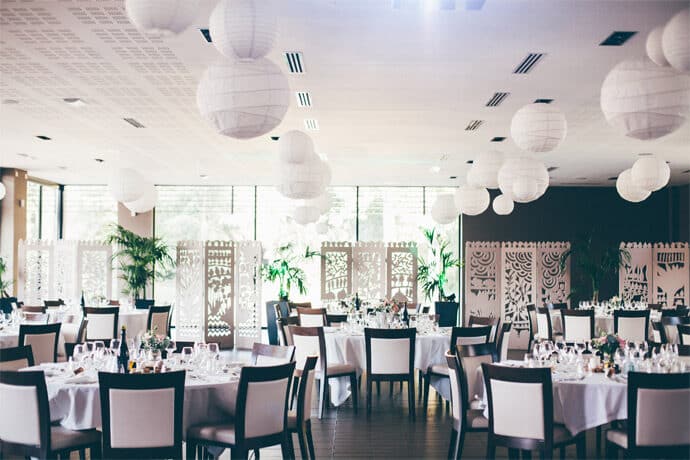 mariage_charlotte_stephane_departement_loire_auvergne_rhone_alpes_decoration_lieu_de_reception_photographe_robe_de_mariee_blog_69-3155299