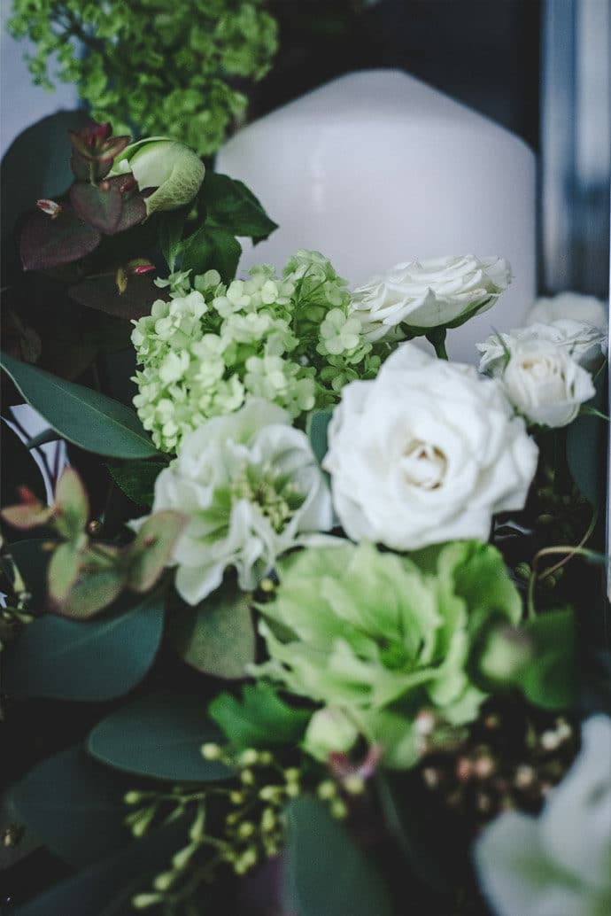 shooting_nordique_hiver_decoration_florale_robes_de_mariee_mariage_photographe_04-9868308