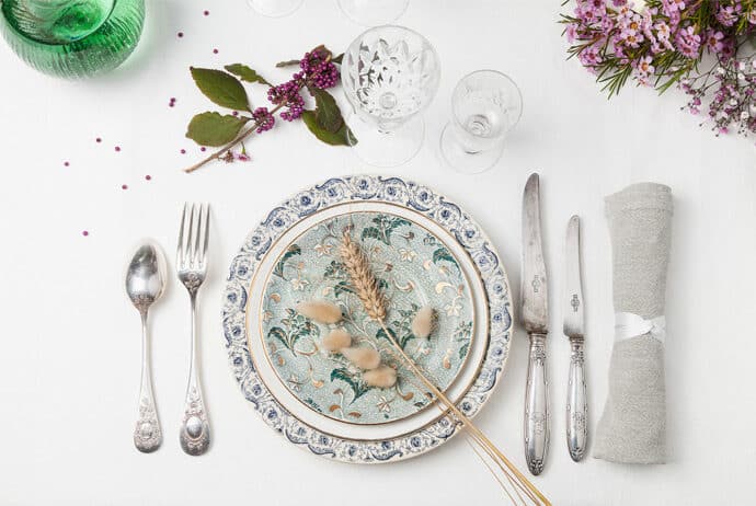 vaisselle_blanche_patine_location_vente_objets_decoration_table_theme_boheme_champetre_chic_eco_solidaire_made_in_france_blog_mariage_03-9593716