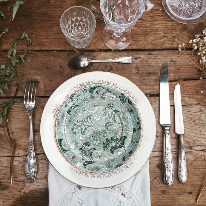 vaisselle_blanche_patine_location_vente_objets_decoration_table_theme_boheme_champetre_chic_eco_solidaire_made_in_france_blog_mariage_11-5063782